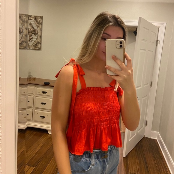 Red ruched crop top - Picture 1 of 2